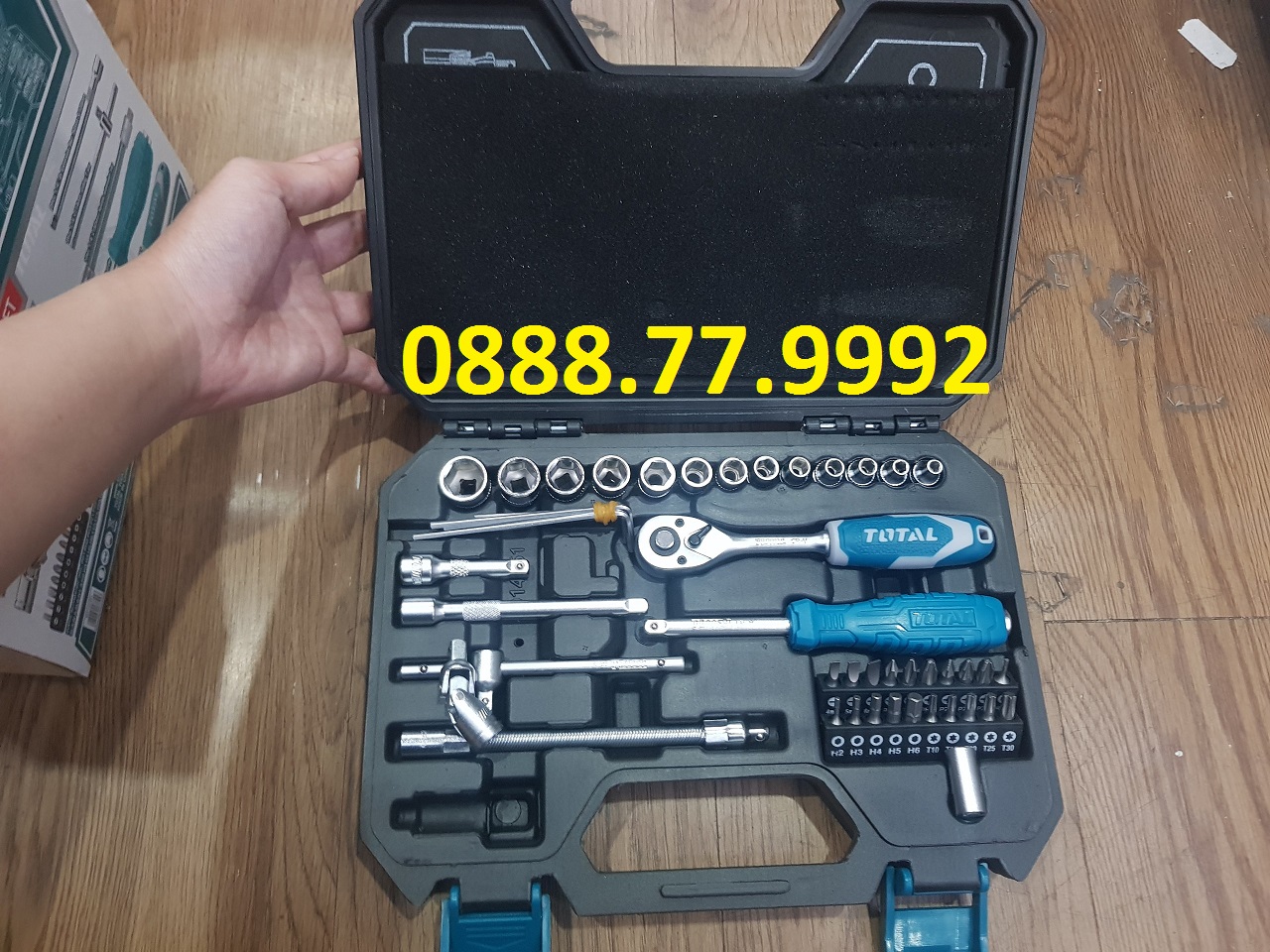 Bộ 45 đầu tuýp 1/4" và cần 2 chiều Total THT141451