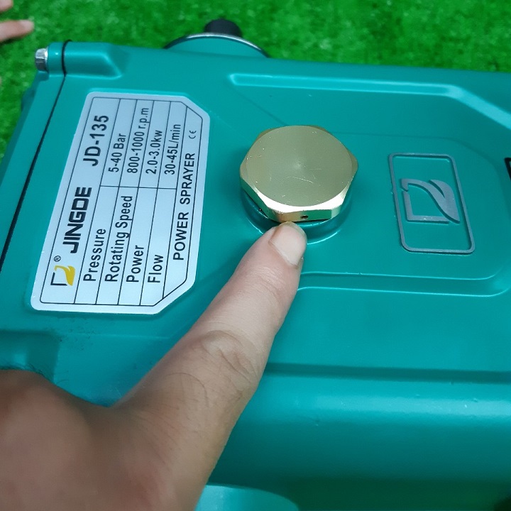 Đầu xịt rửa xe ty sứ 2hp JD-135