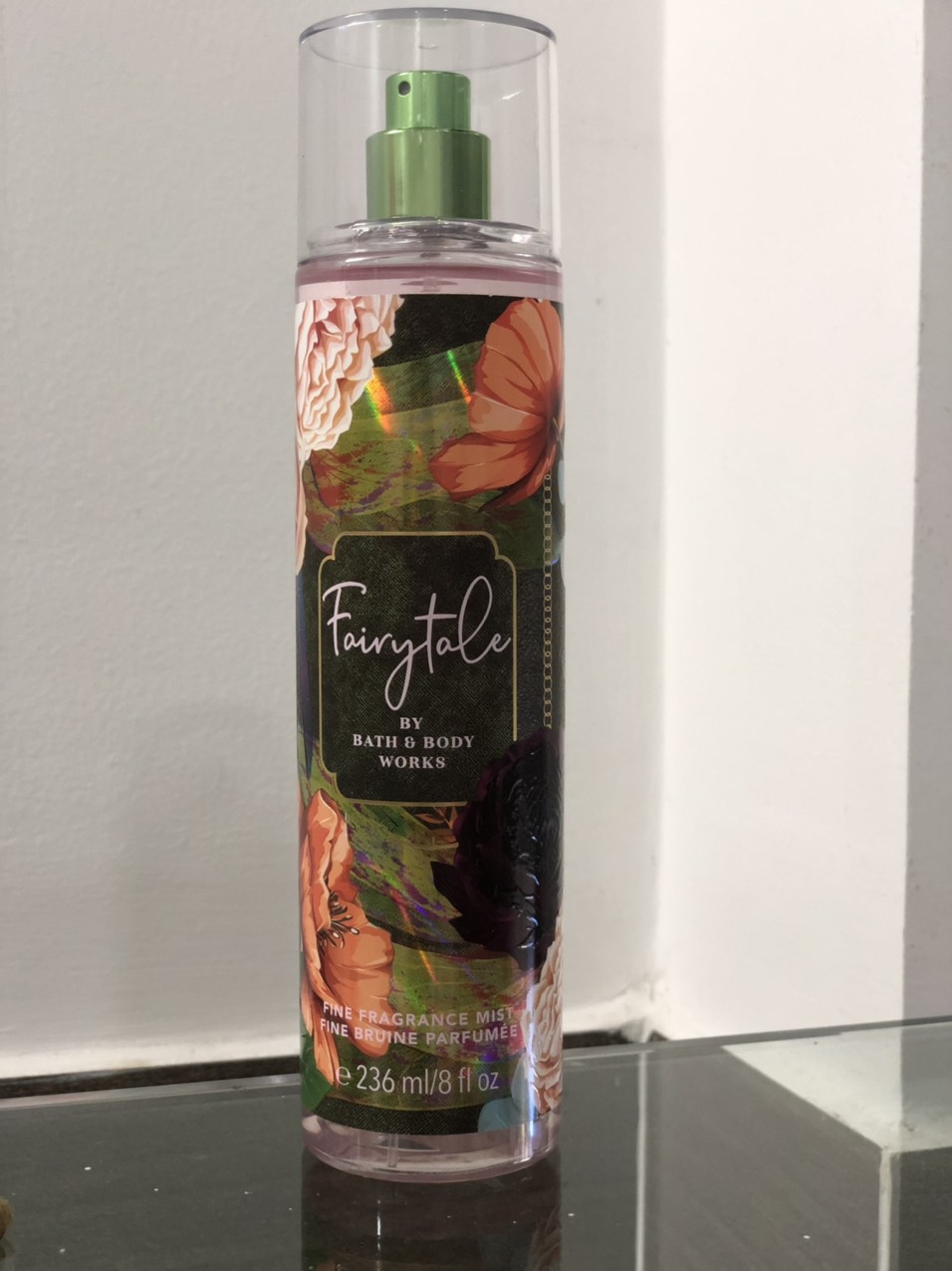 Xịt thơm toàn thân Bath & Body Works Fairytale 236ml
