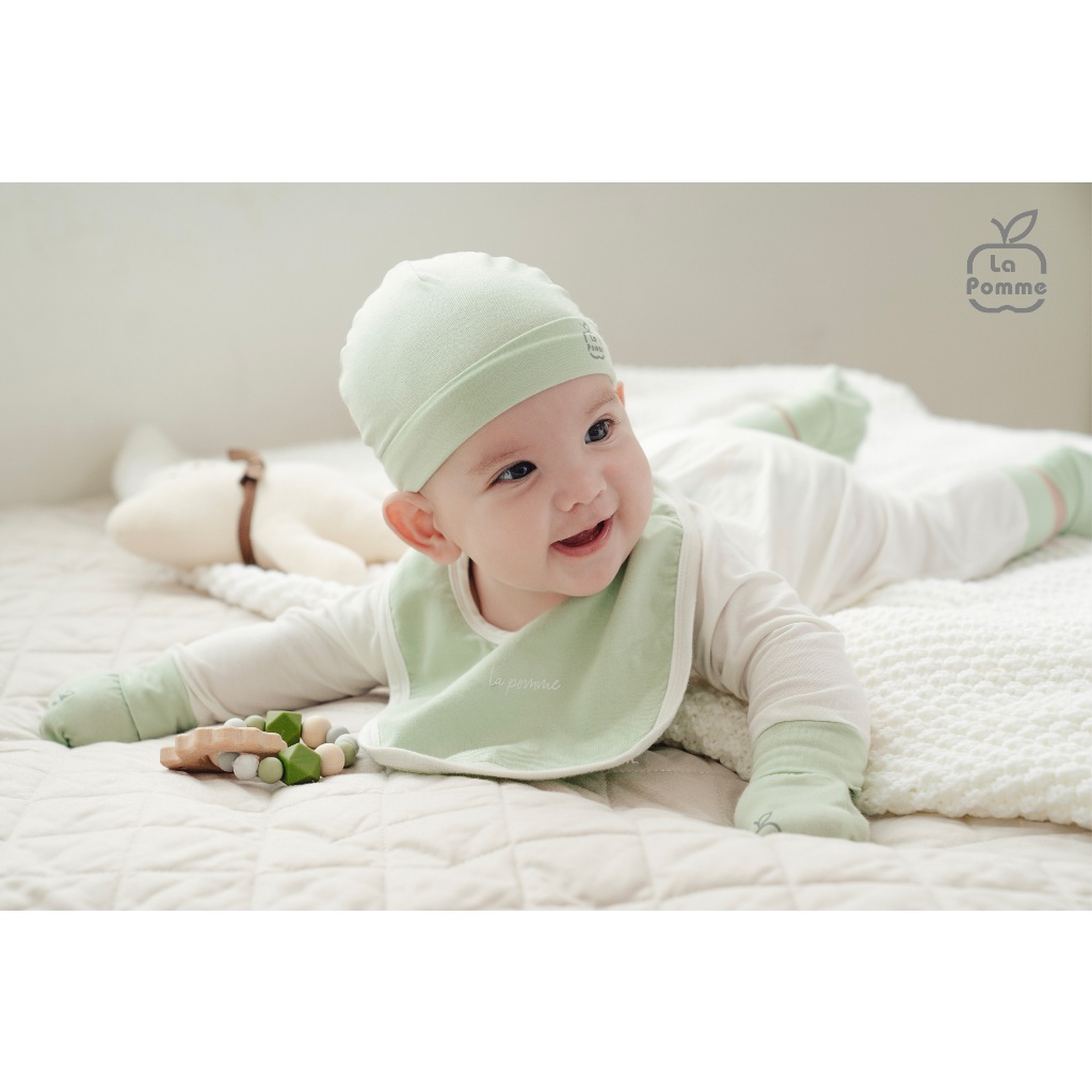 Yếm sơ sinh La Pomme hoạ tiết