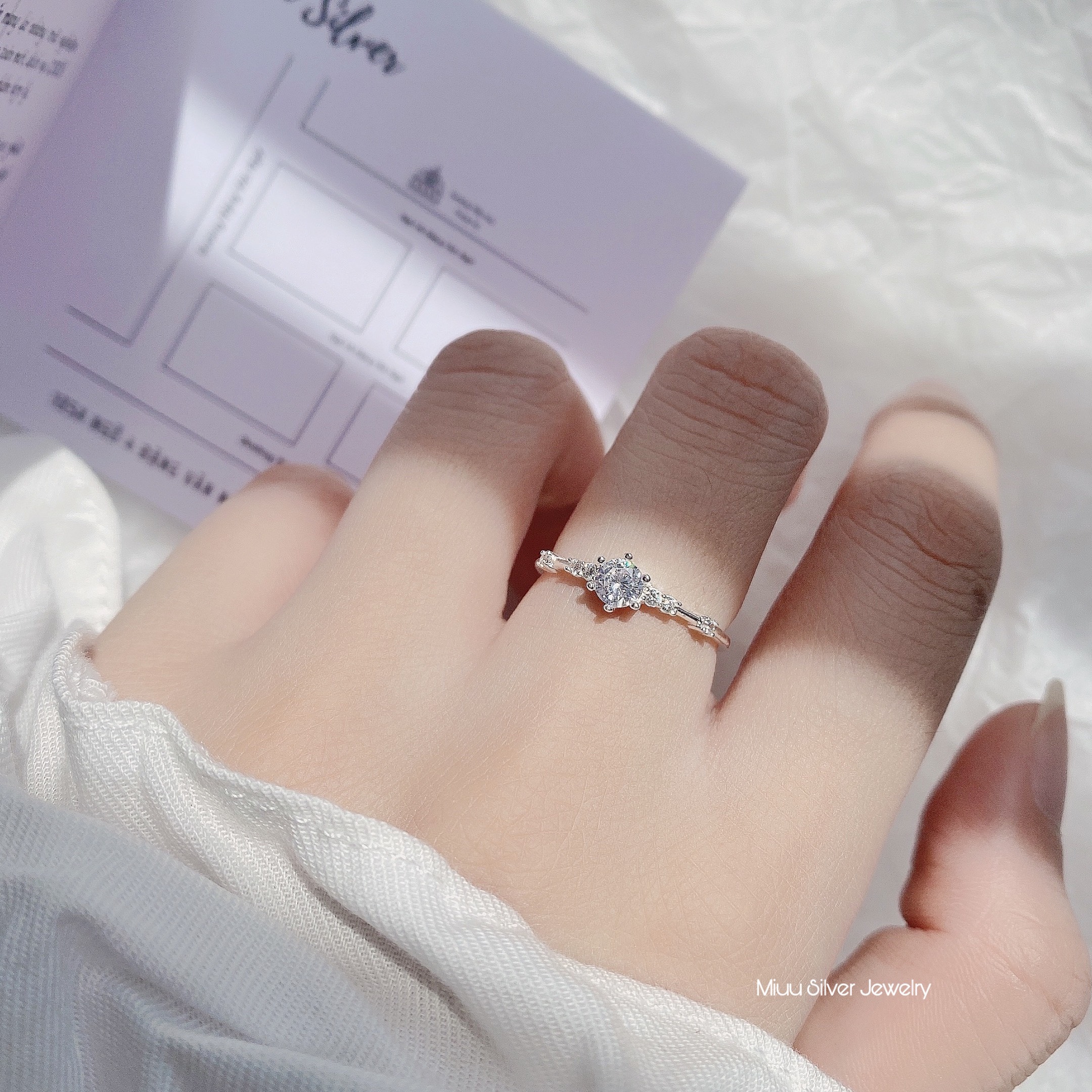 Nhẫn bạc nữ Miuu Silver đính đá Cateria Ring