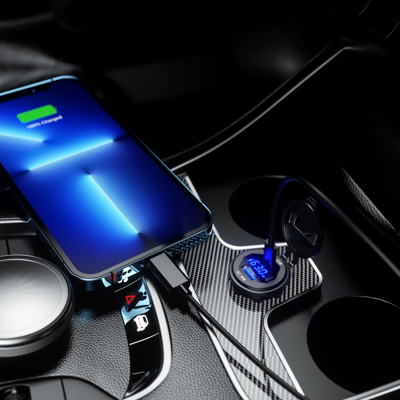 Metal 63W QC3.0 USB+Type C USB C PD Fast Car Charger with Voltage/Power Display