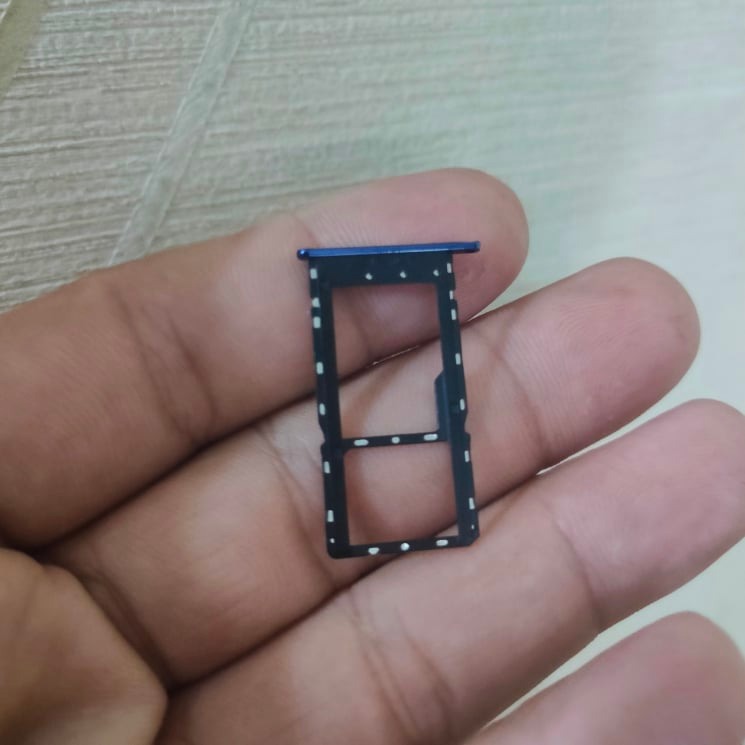 Khay Sim Vsmart Active 3