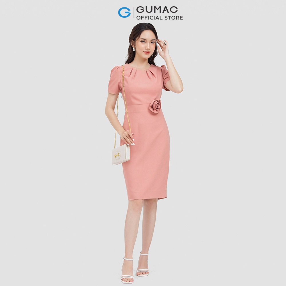 Đầm bút chì GUMAC DC06060 cổ xếp ly