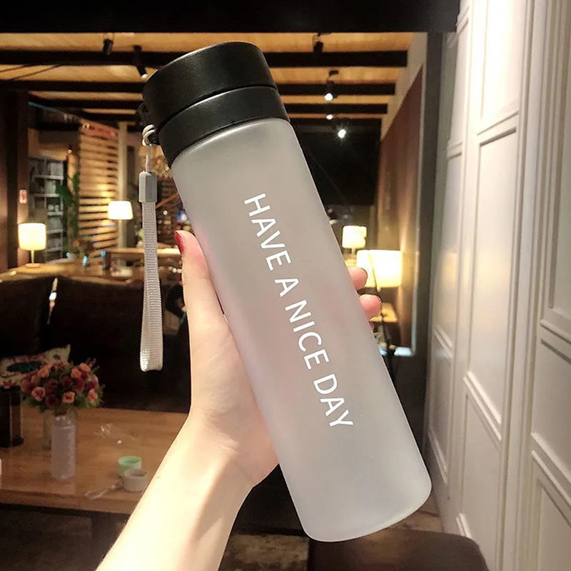 600ml%20Large%20Capacity%20Sports%20Fruit%20Lemon%20Juice%20Drinking%20Bottle%20Infuser%20Clear%20Portable%20Plastic%20Water%20Bottle%20Muqin%20-%20Image%209