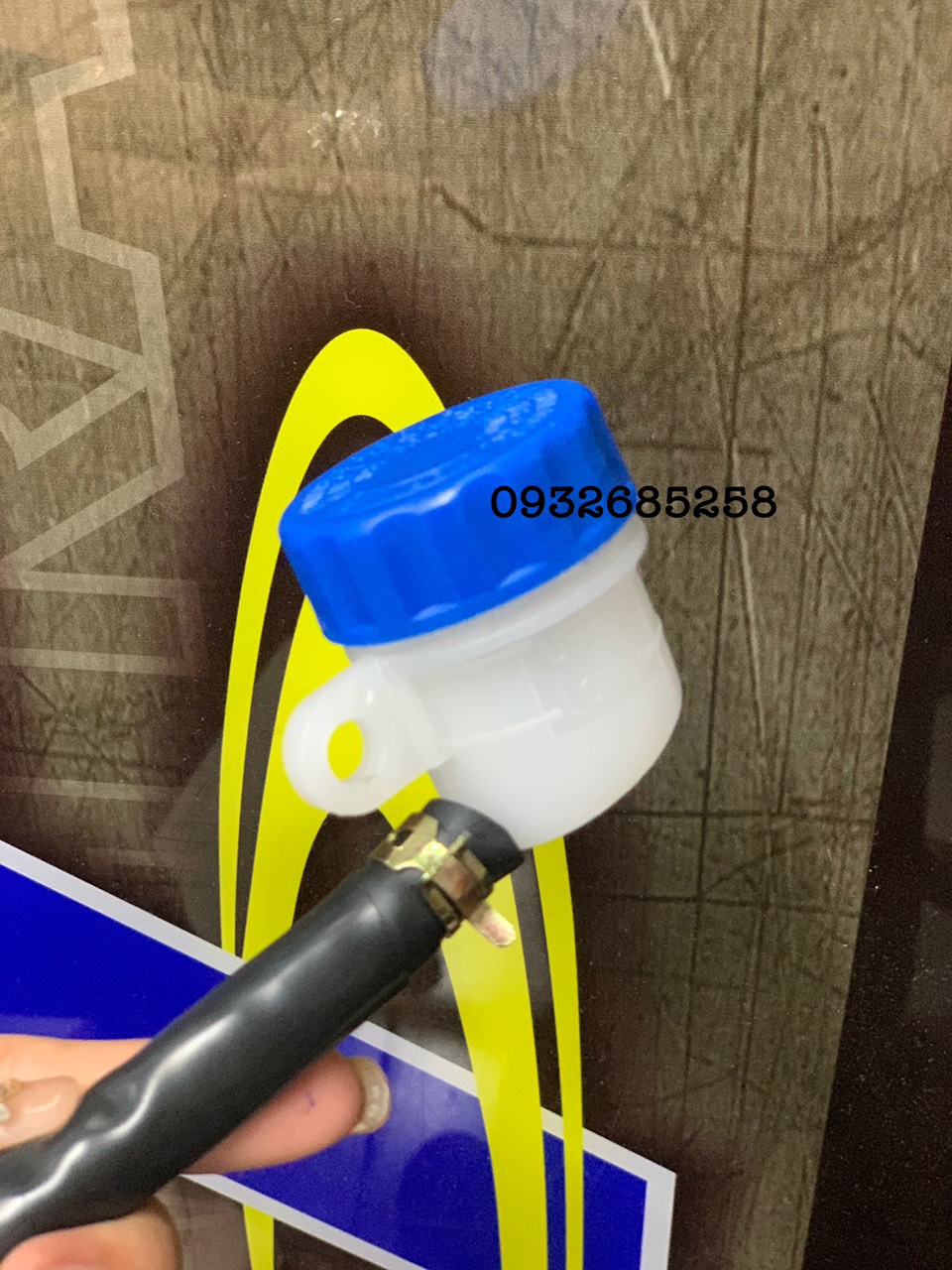 Bình dầu ben đạp Yaz nắp xanh ( có ống) - Yaz125
