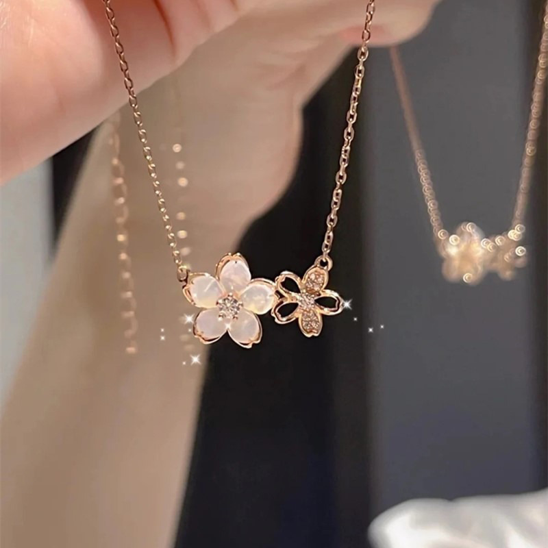 New%20Super%20Fairy%20Cherry%20Blossom%20Women's%20Niche%20Clavicle%20Chain%20High%20Color%20Value%20Peach%20Blossom%20Necklace%20Women's%20Necklace%20-%20Image%206