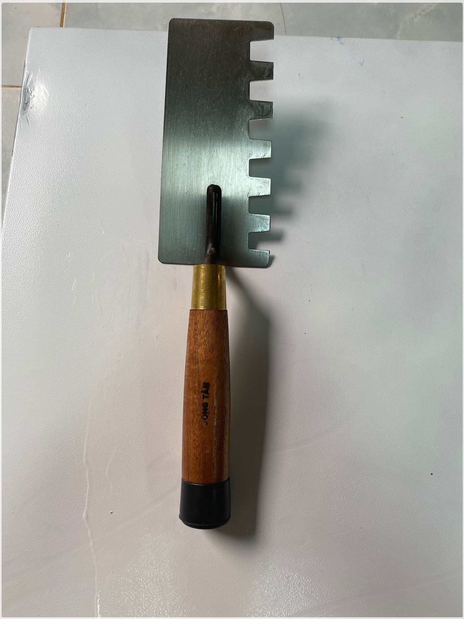 Bay Răng Cưa Tay Trái -Tay Phải .