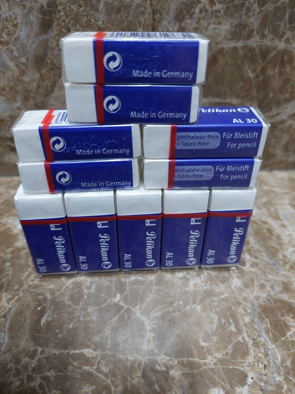 Gôm chì Pelikan (Made in Germany), Gôm trắng AL - 30 của Đức.