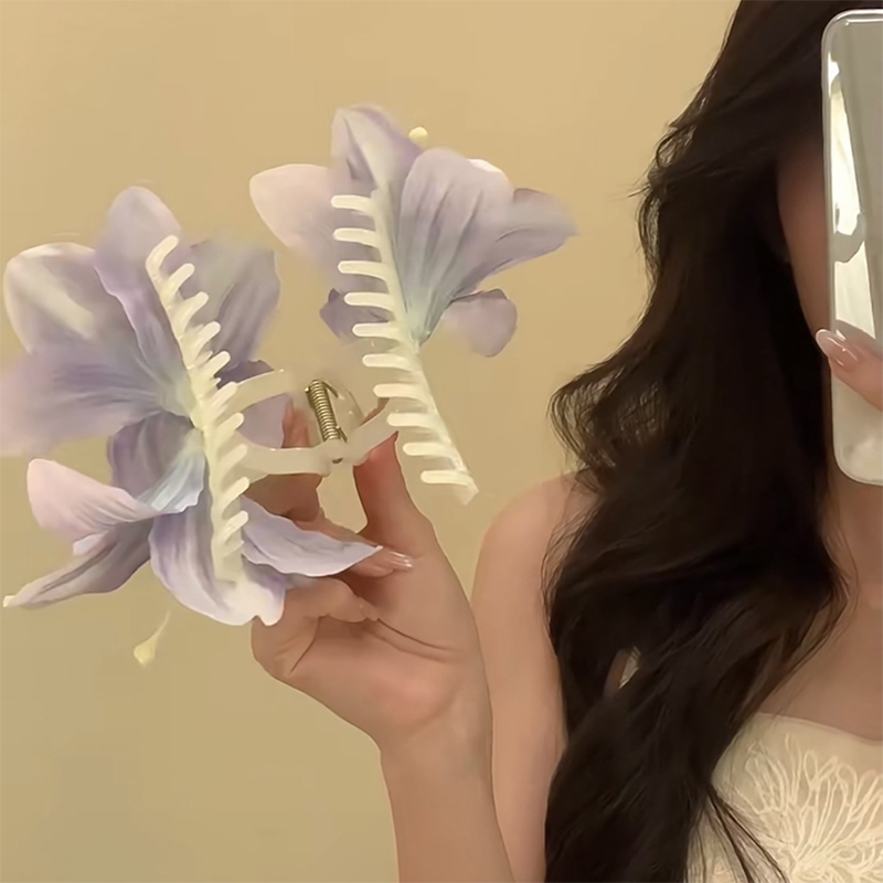 Sweet Personality Lily Flower Shape Hair Clips For Women Girls Vacation