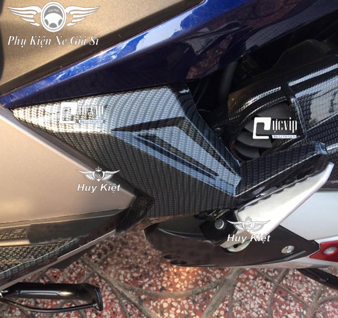 Ốp Gác Chân Sau AirBlade 2016 - 2019 Carbon MS1703