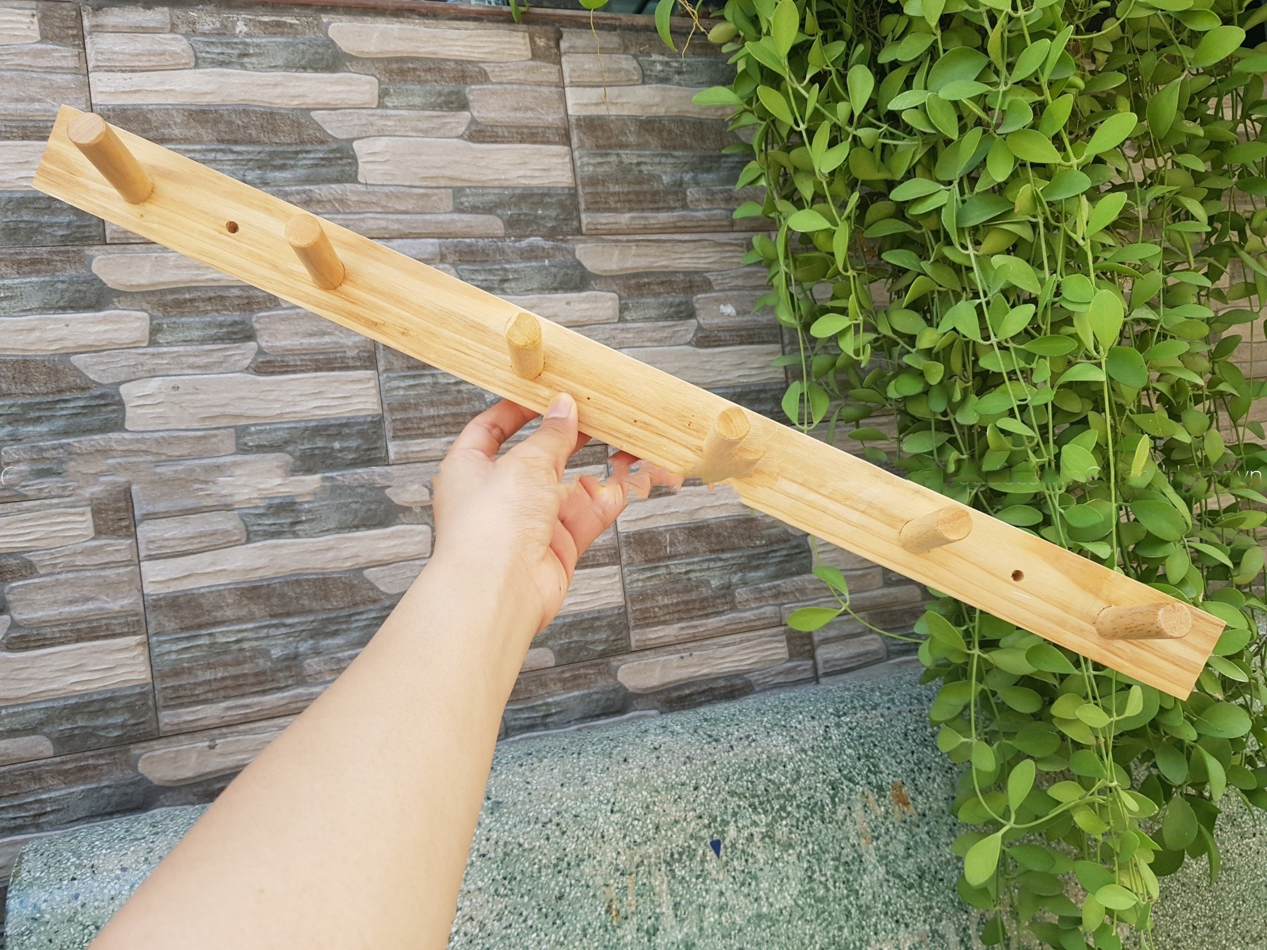 Móc Gỗ Gắn Tường 6 Móc Kèm Đinh Vít