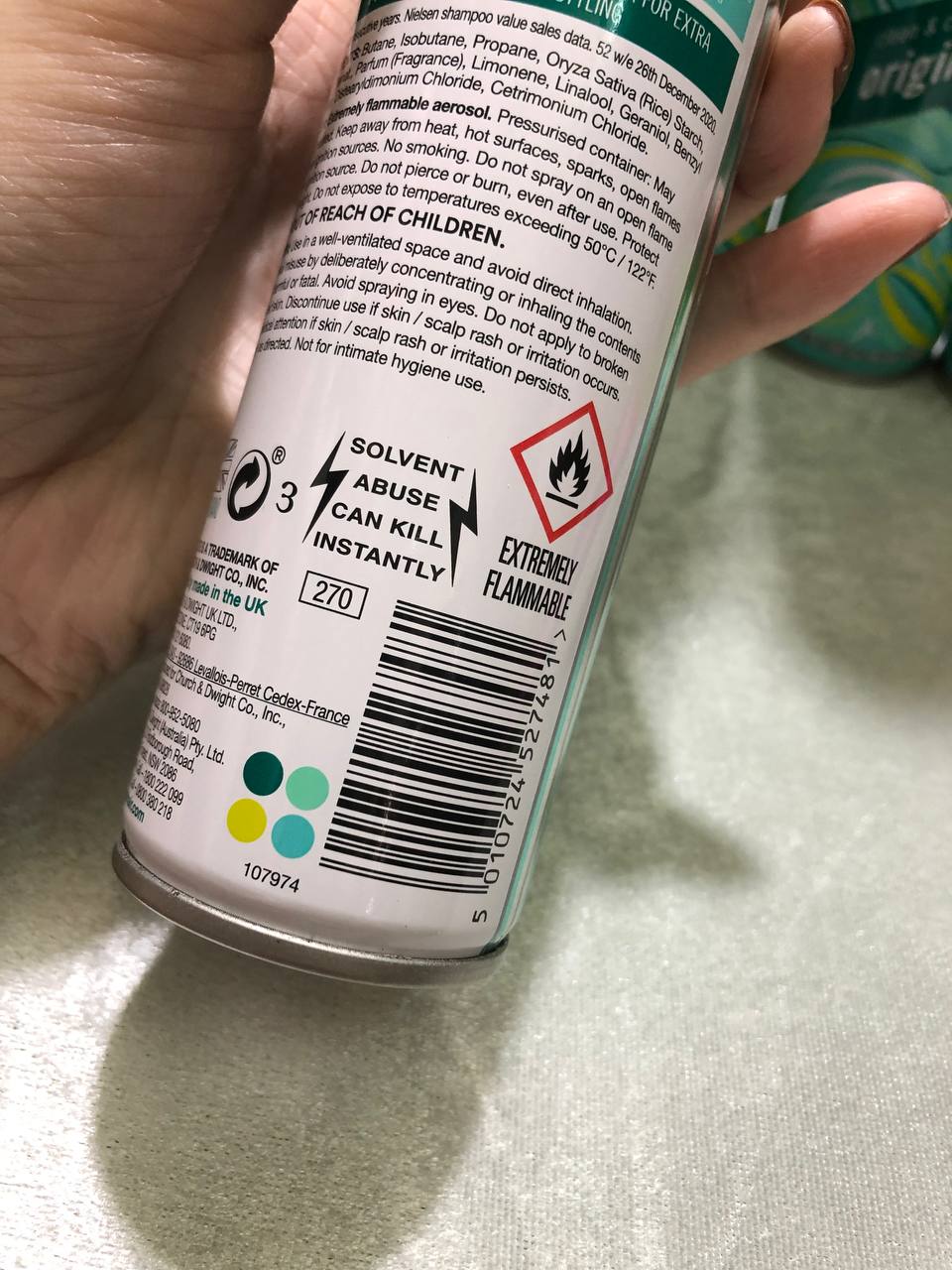 Dầu gội khô Batiste 200ml