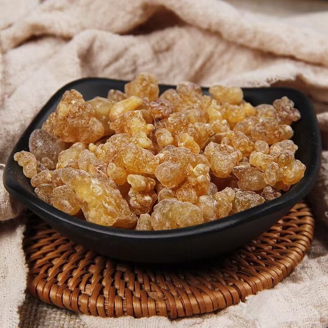 【Seasonal Sale】 5 Types Frankincense Myrrh Resin Purify Soul Incense for Sacred Religious Meditation Therapeutic Sacred Commiphora Myrrha Wicca
