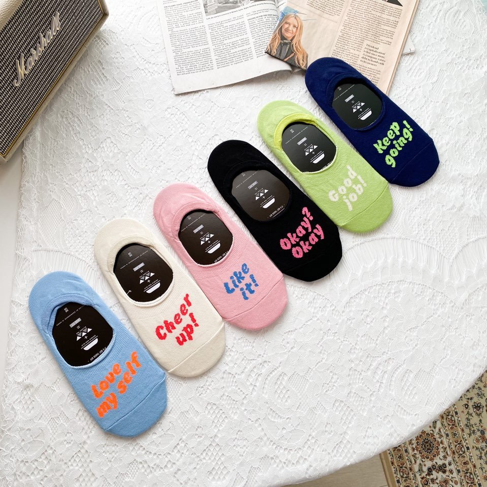 Vớ chữ Lucky socks Hàn Quốc