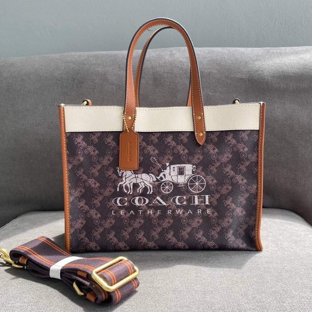 Original Coach C8458 Field Tote 30 With Horse And Carriage Print And
