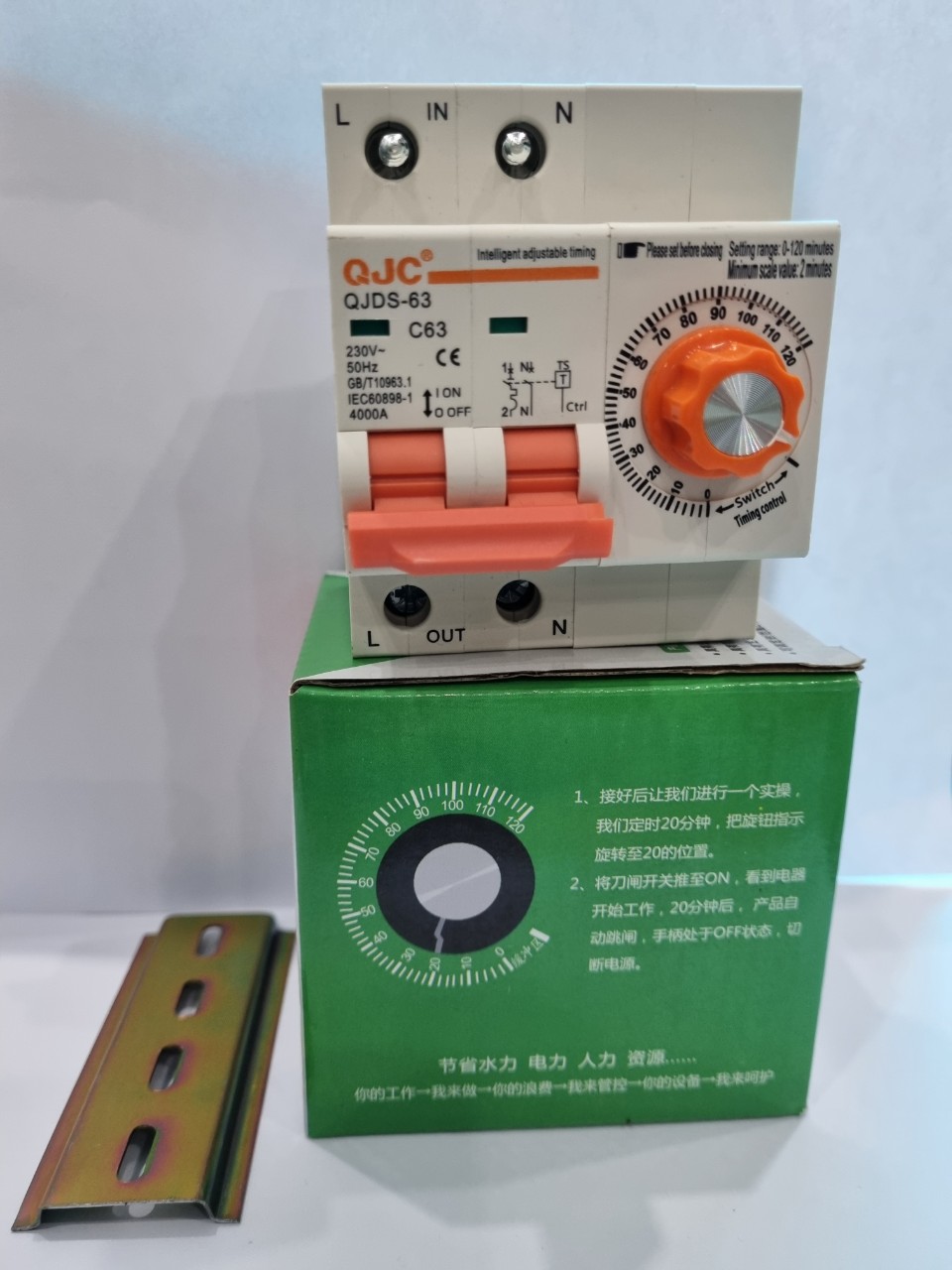 Áp tô mát hẹn giờ  tắt 2P 63A