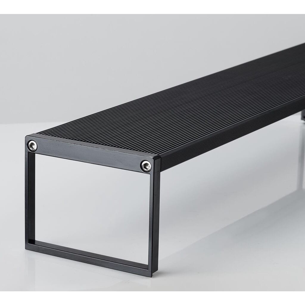 Đèn Chihiros Wrgb 2 Slim cho bể thủy sinh cá cảnh