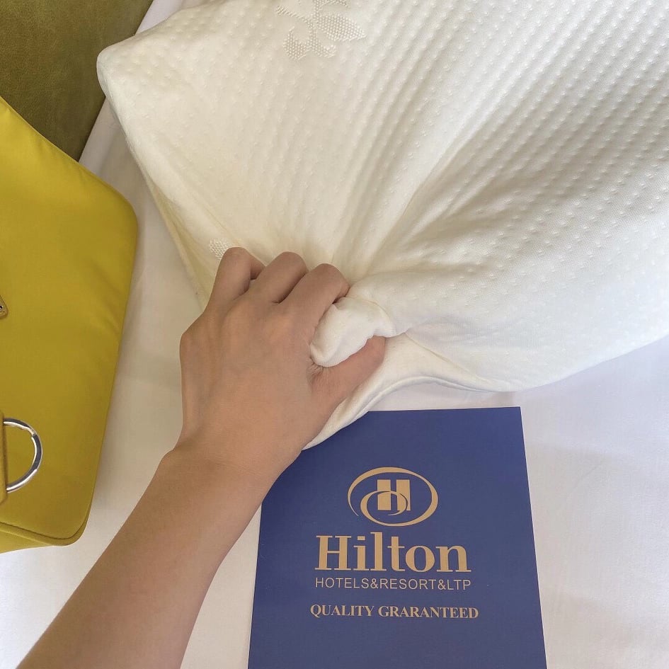 GỐI CAO SU NON HILTON