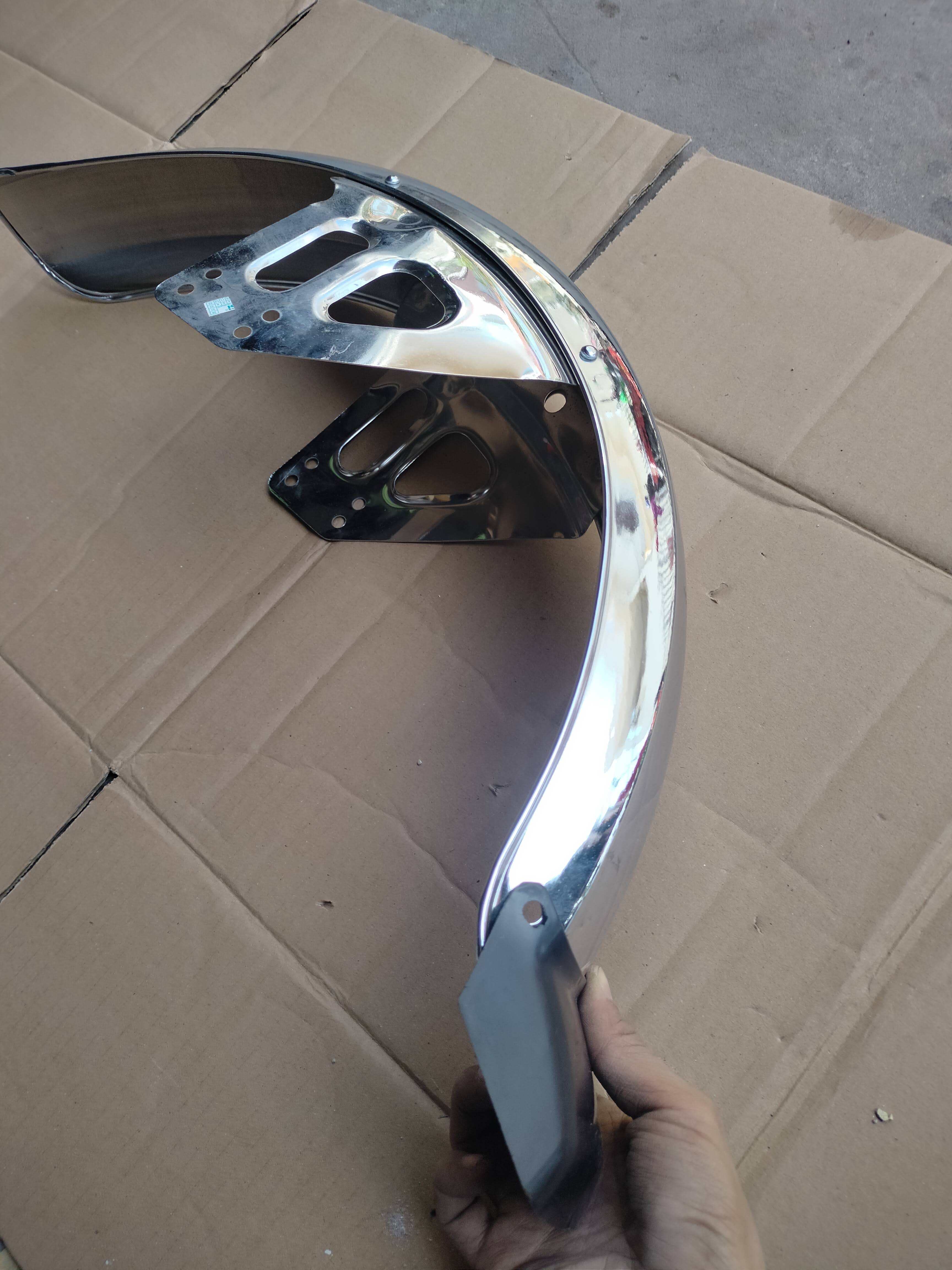dè chắn bùn trước xe honda win ( inox loại dày )