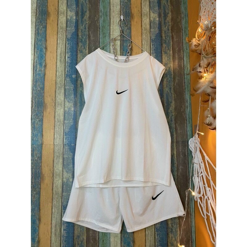 Set Tanktop Thêu Chữ V Freesize