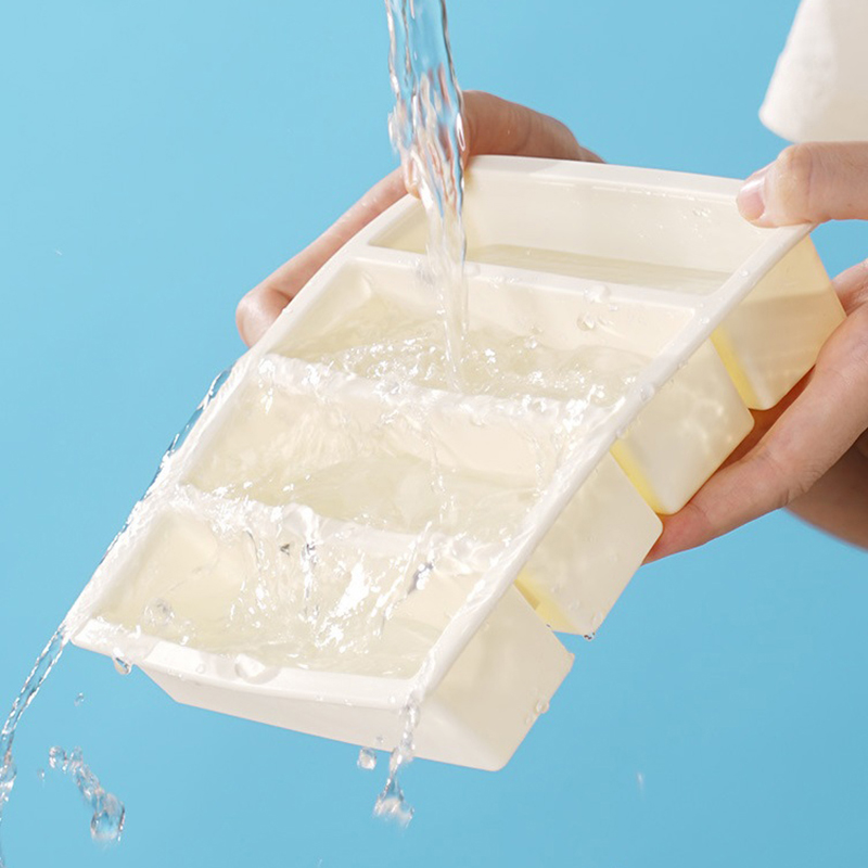 Giant%20Storage%20For%20Food%20Meal%20Sauce%20With%20Lid%20Silicone%20Freezer%20Trays%20Extra%20Large%20Soup%20Ice%204%20Cubes%20Tray%20Food%20Freezing%20Molds%20MENGYU%20-%20Image%206