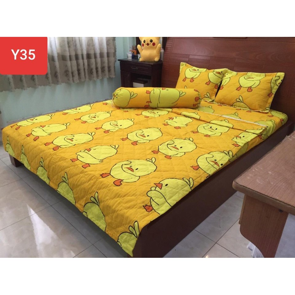 Bộ Chăn Ga Cotton Poly Vịt Vàng 1M6 x 2M ( 1 Drap + 2 Vỏ Gối Nằm + 1 Chăn Hè + 1 Vỏ Gối Ôm )