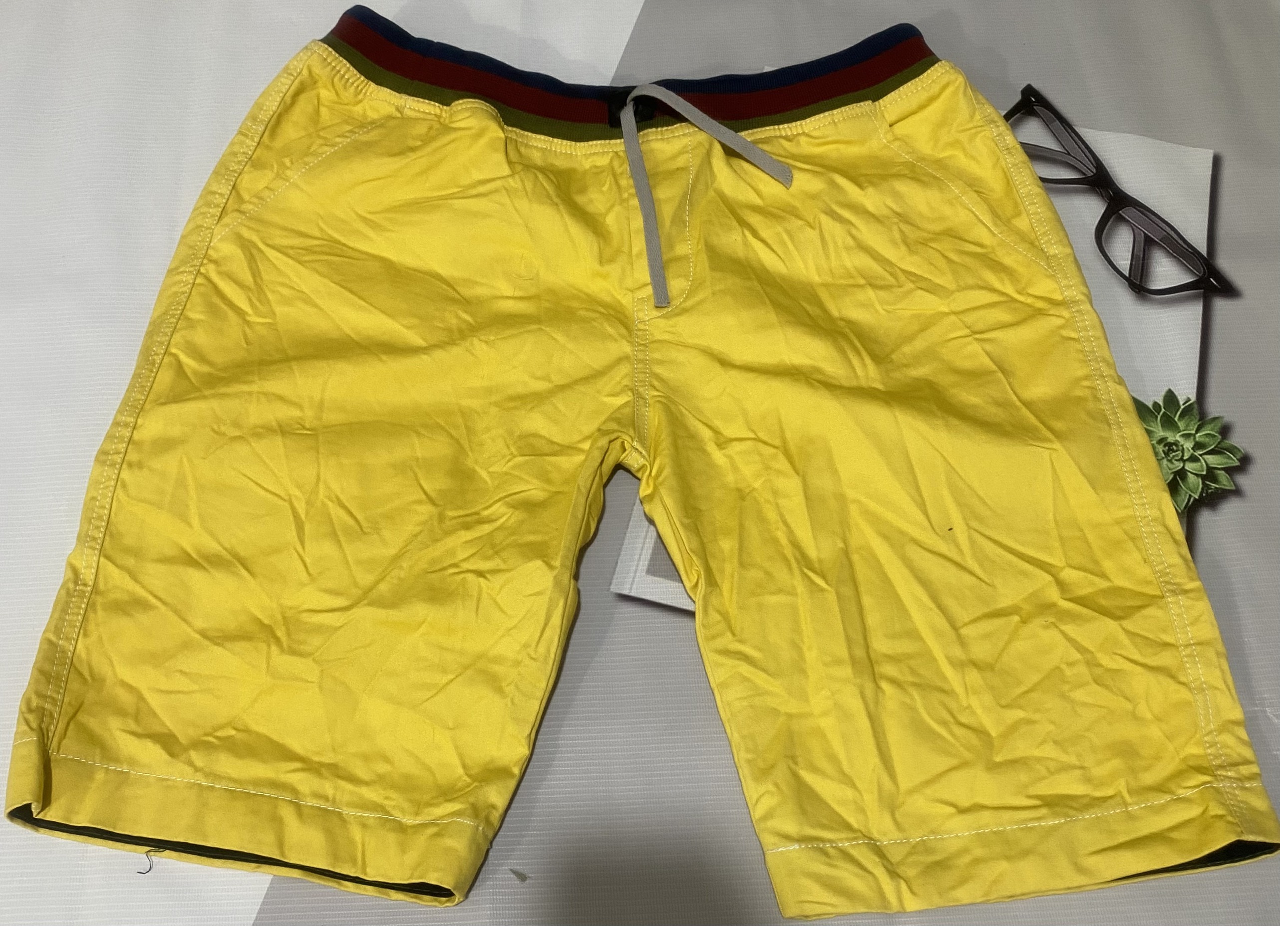 Quần Short Lưng Thun - Chất Liệu Vải Co Giãn