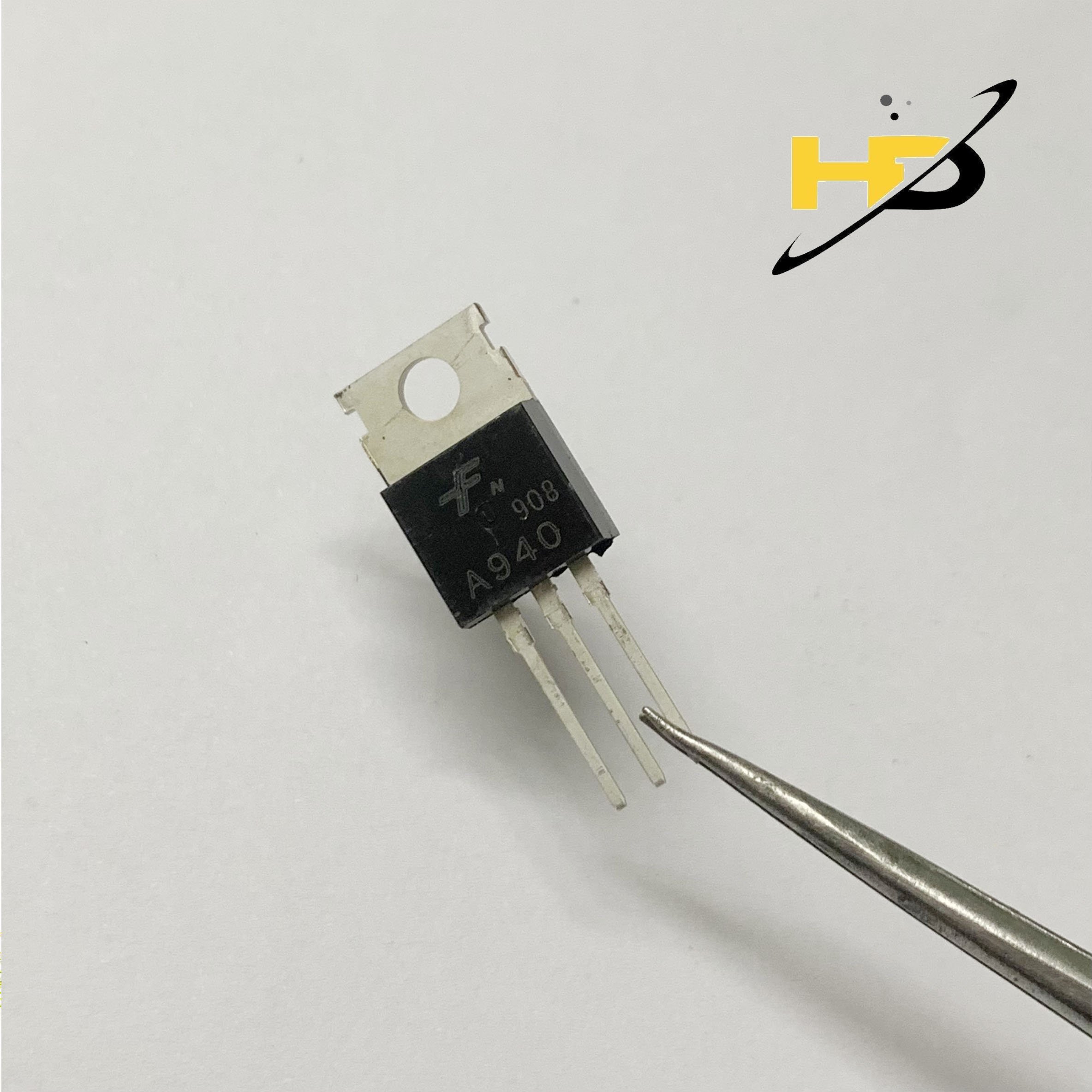 Transistor 2sa940 a940 pnp 150v/1.5a to-220c chính hãng