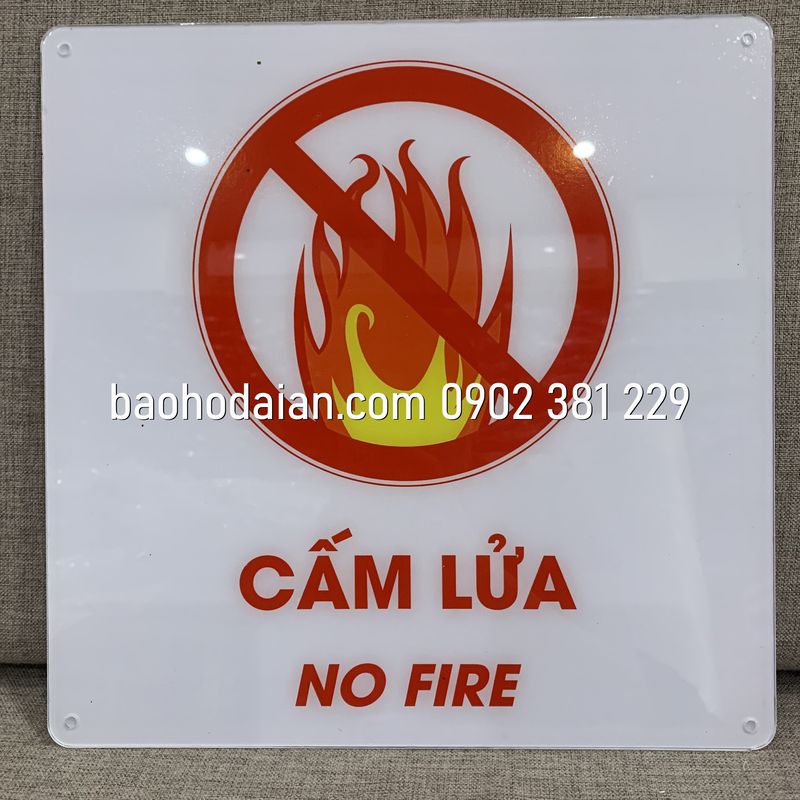 Bảng mica cấm lửa, cấm hút thuốc kích thước 30 x 30cm