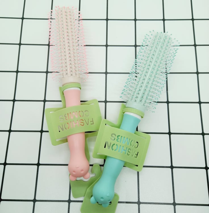 Lược Cuốn Tóc Tròn Đa Năng Gầu Gấu Cute