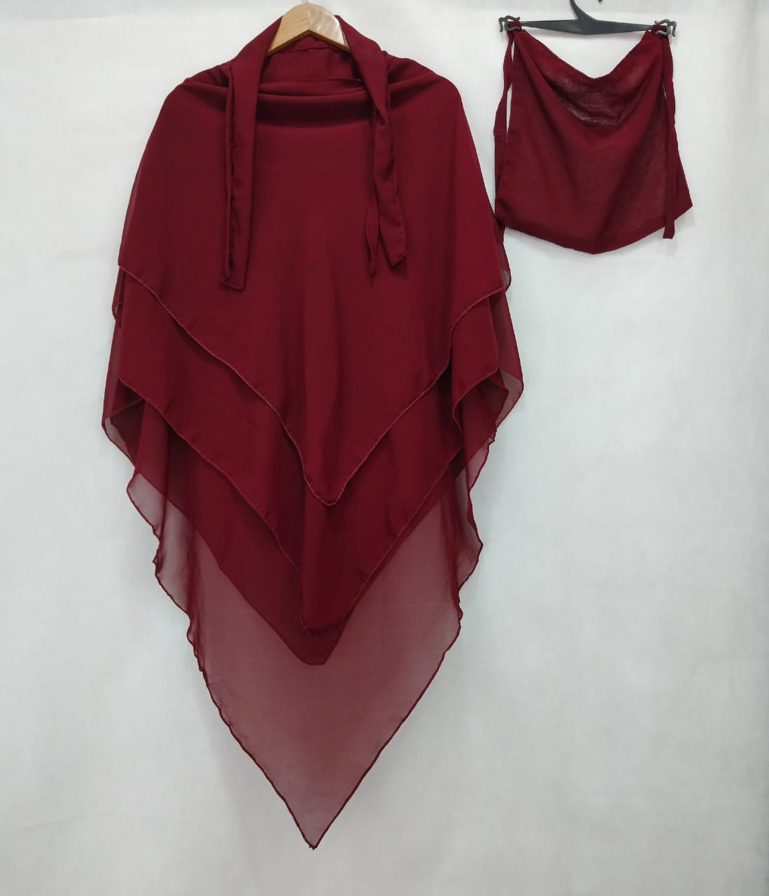 3-Layer%20Chiffon%20Khimar%20%7C%20Modest%20Instant%20Hijab%20for%20Women%20%7C%20Elegant%20Triangle%20Design%20with%20Half%20Naqab%20Patti%20%7C%20Ready-to-Wear%20Headscarf%20for%20Daily,%20Prayer,%20Hajj%20&%20Umrah%20%7C%20Lightweight,%20Non-See-Through%20Chiffon%20%7C%20Available%20in%20Multiple%20Colors%20-PATEL%20WALA%20-%20Image%207