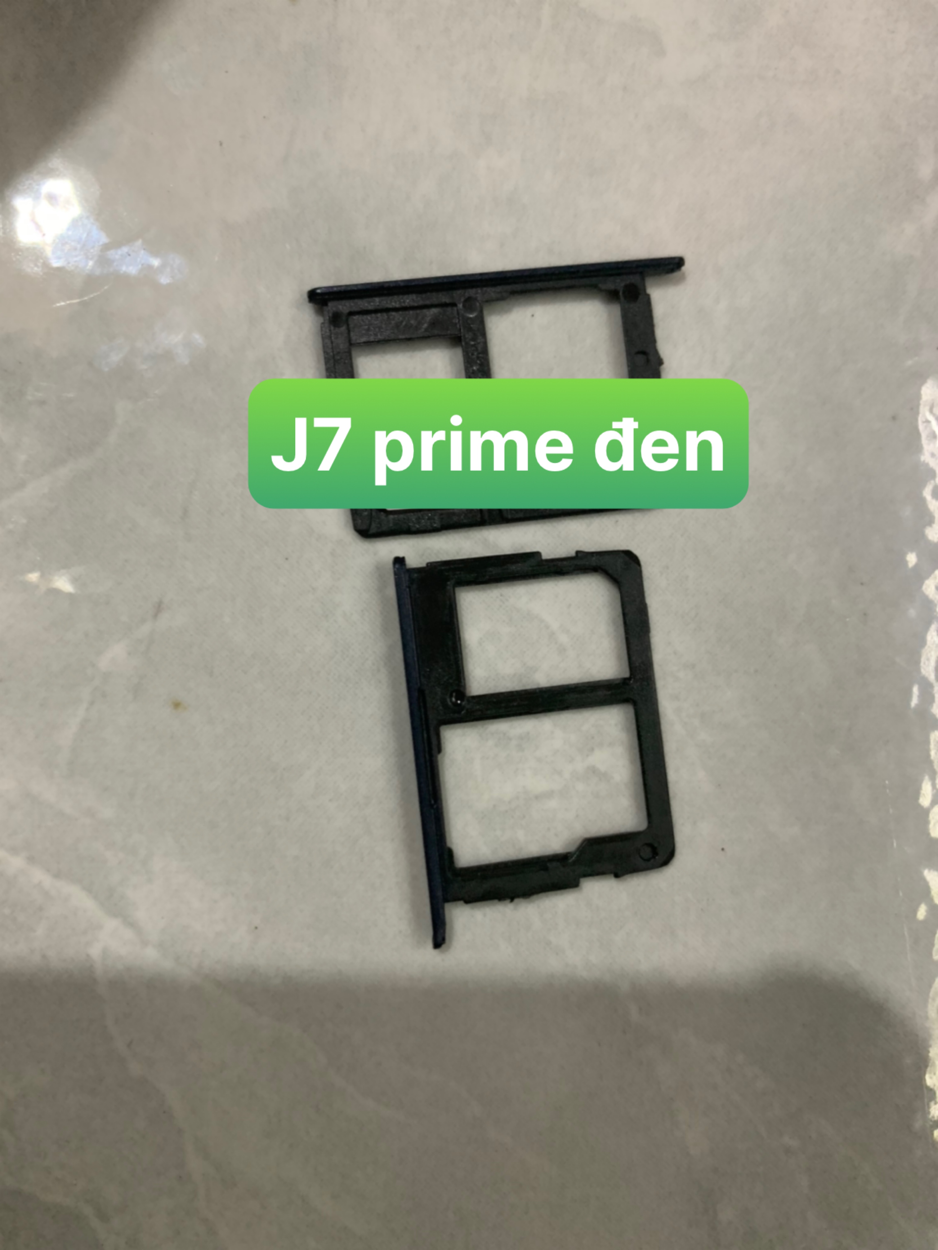 khay sim điện thoại sam sung j7 prime