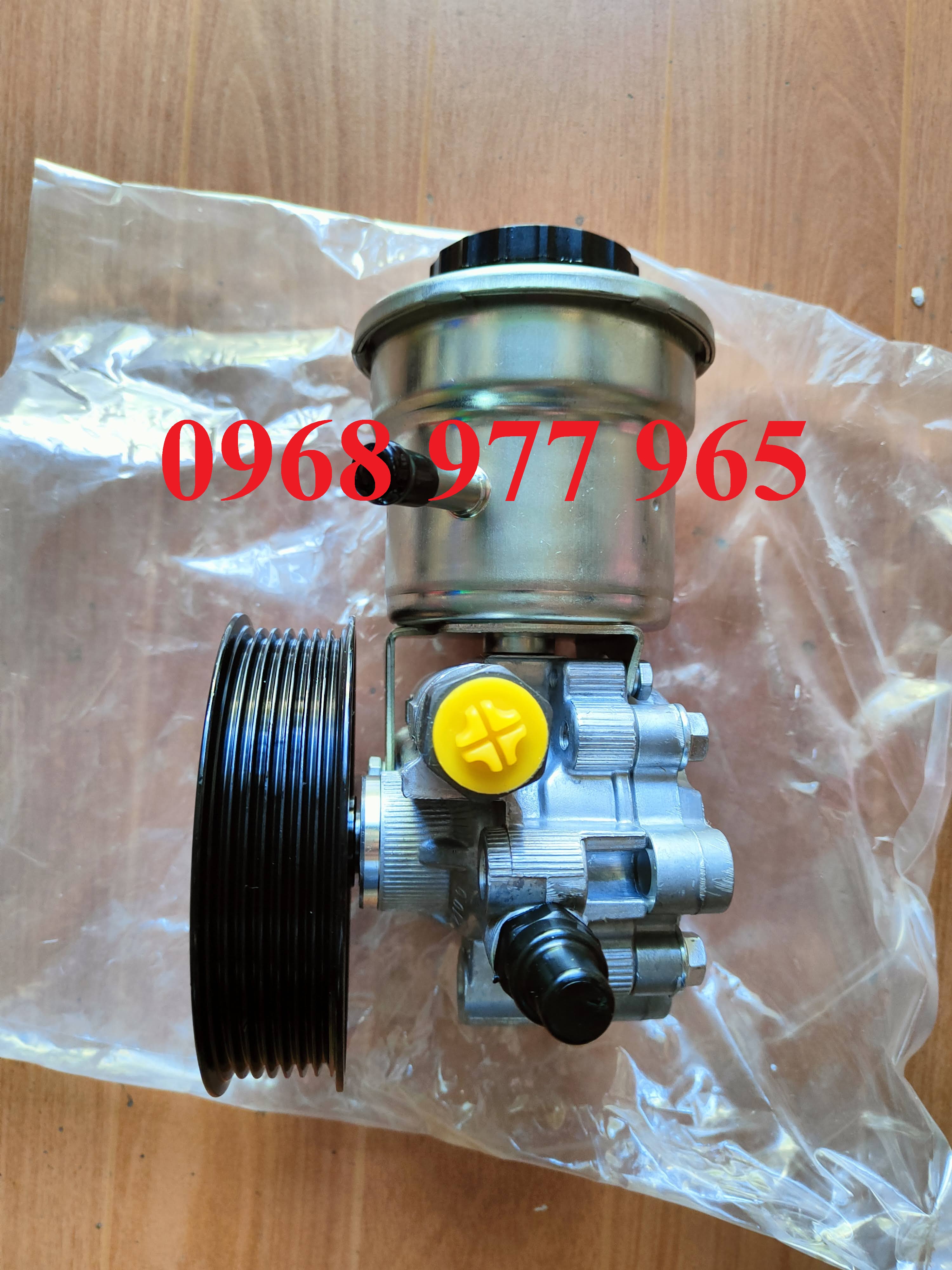 Bơm trợ lực lái Innova