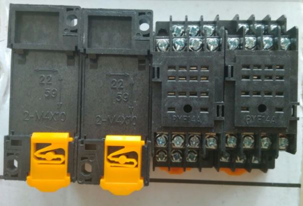 relay có 2 cuộn coil(cuôn dây từ) 24vdc