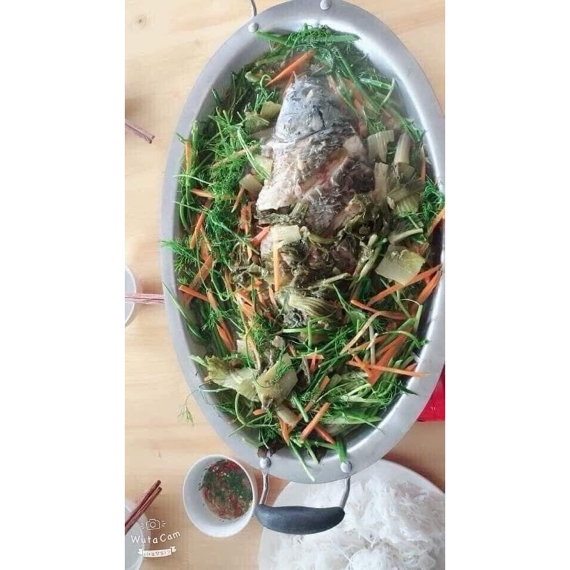 Khay cá chép om dưa - chảo cá chép om dưa