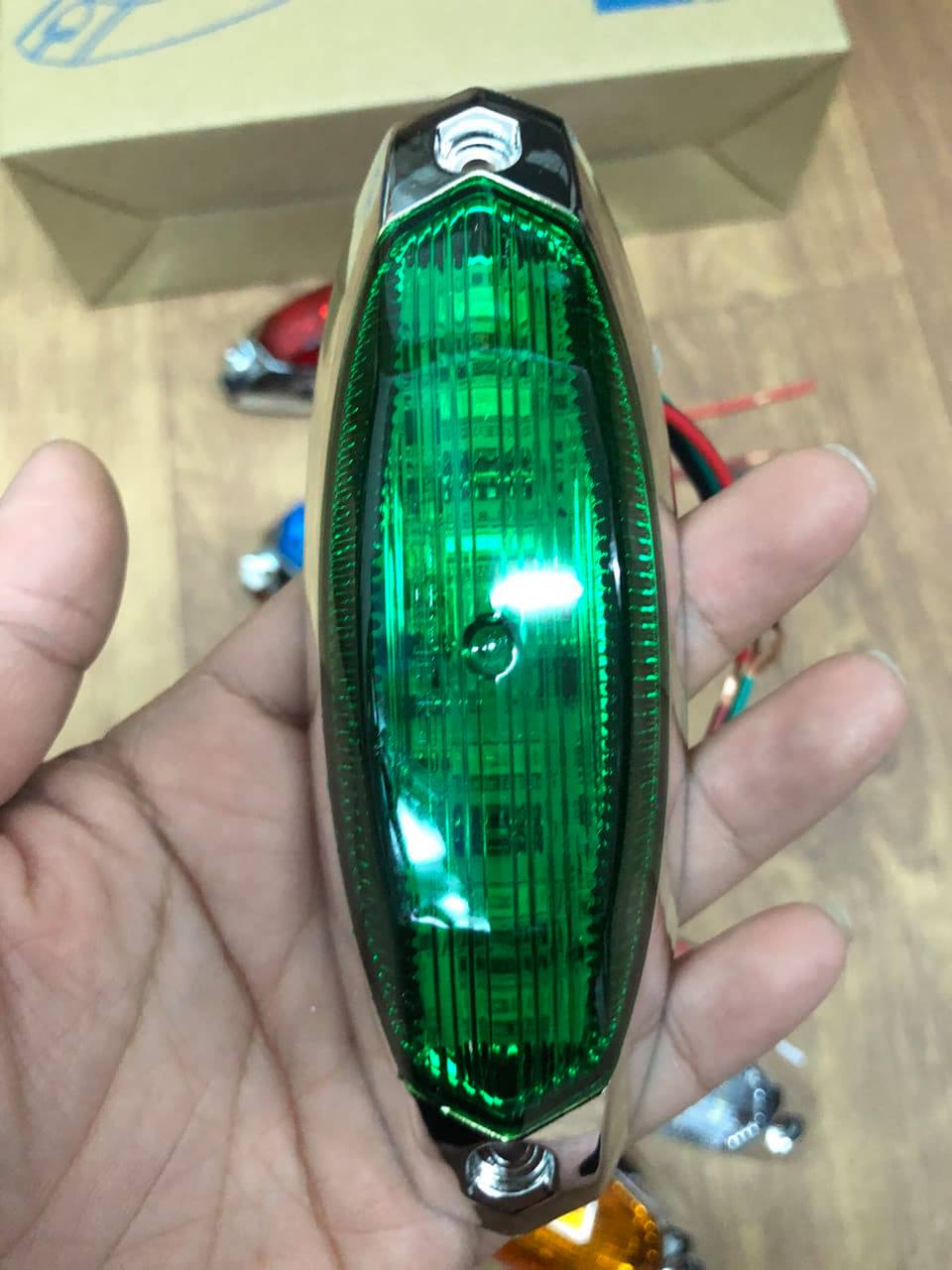 ĐÈN CHỚP NÓC NHÁY 4022