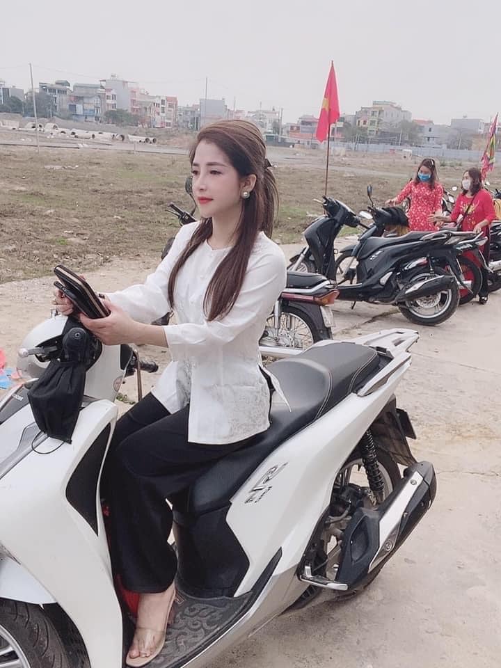 Đồ lam đi chùa nữ - Áo Bà Ba Lụa Gấm 2021 Dành Cho Phật Tử AL010+