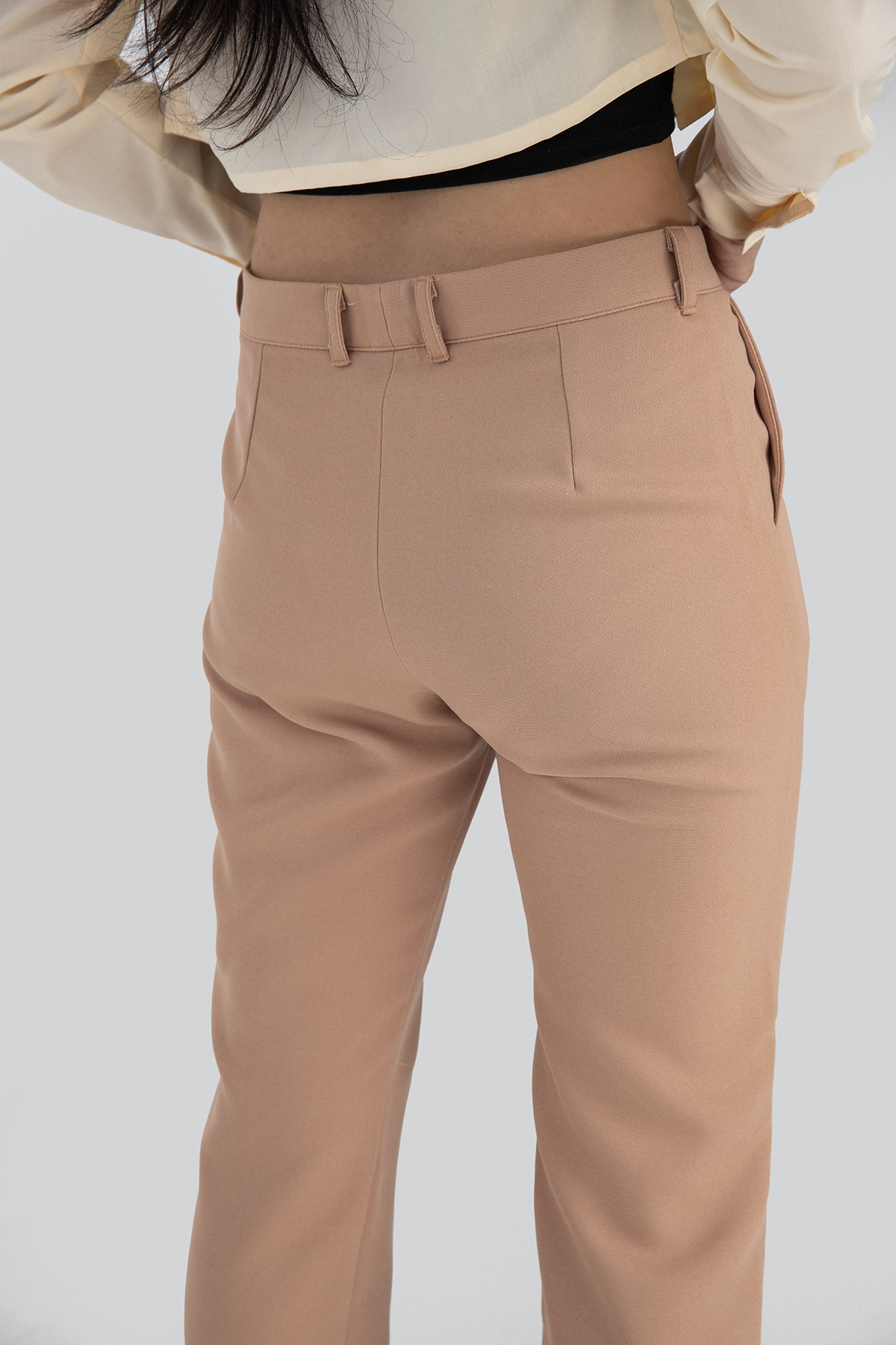 [NHẬP MÃ LAZSOCIAL50K GIẢM NGAY 12%] Quần tây MAYBI beige cơ bản