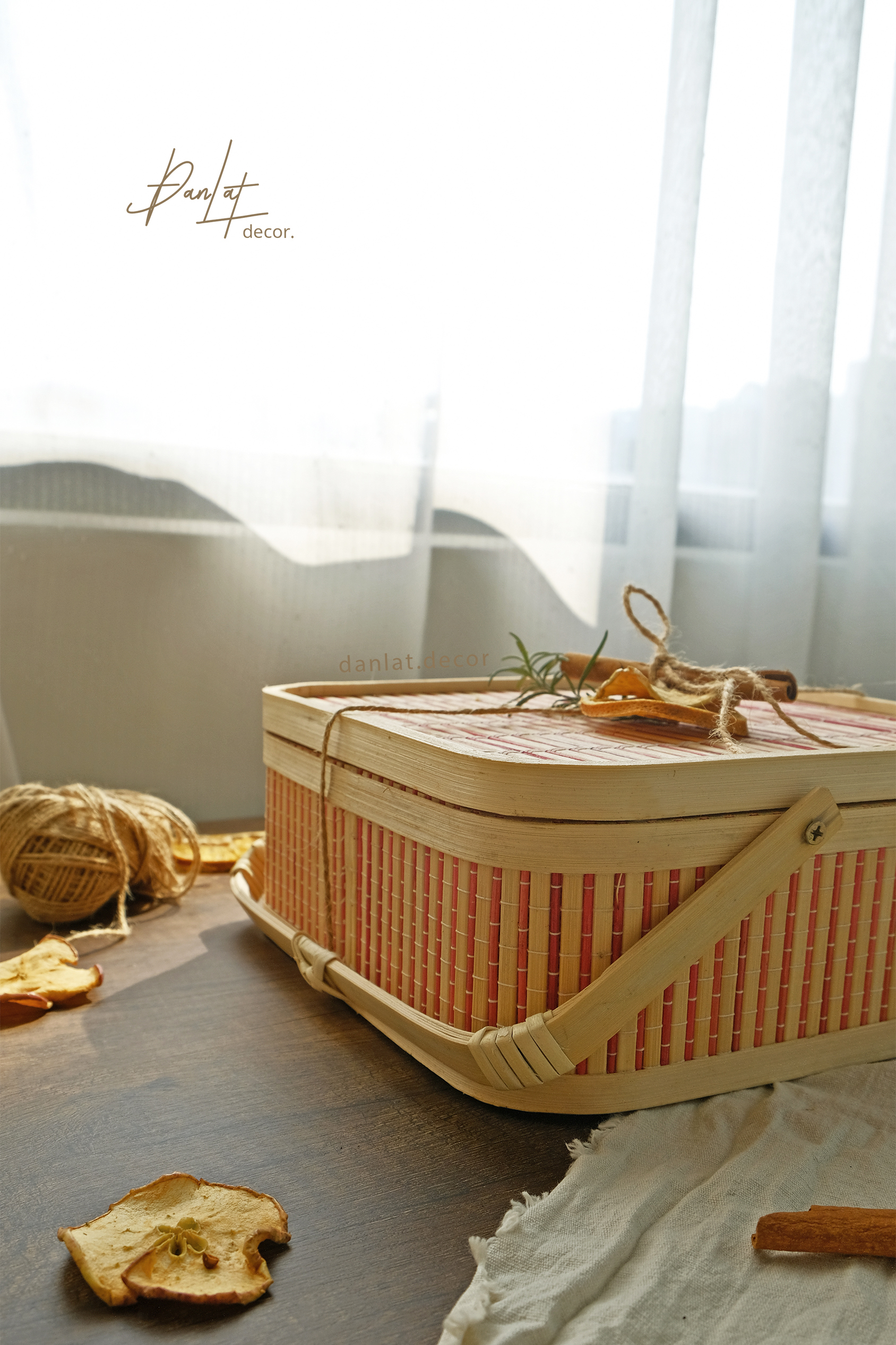 Hộp Đựng Mây Tre Có Quai Xách - Handcrafted Bamboo Box