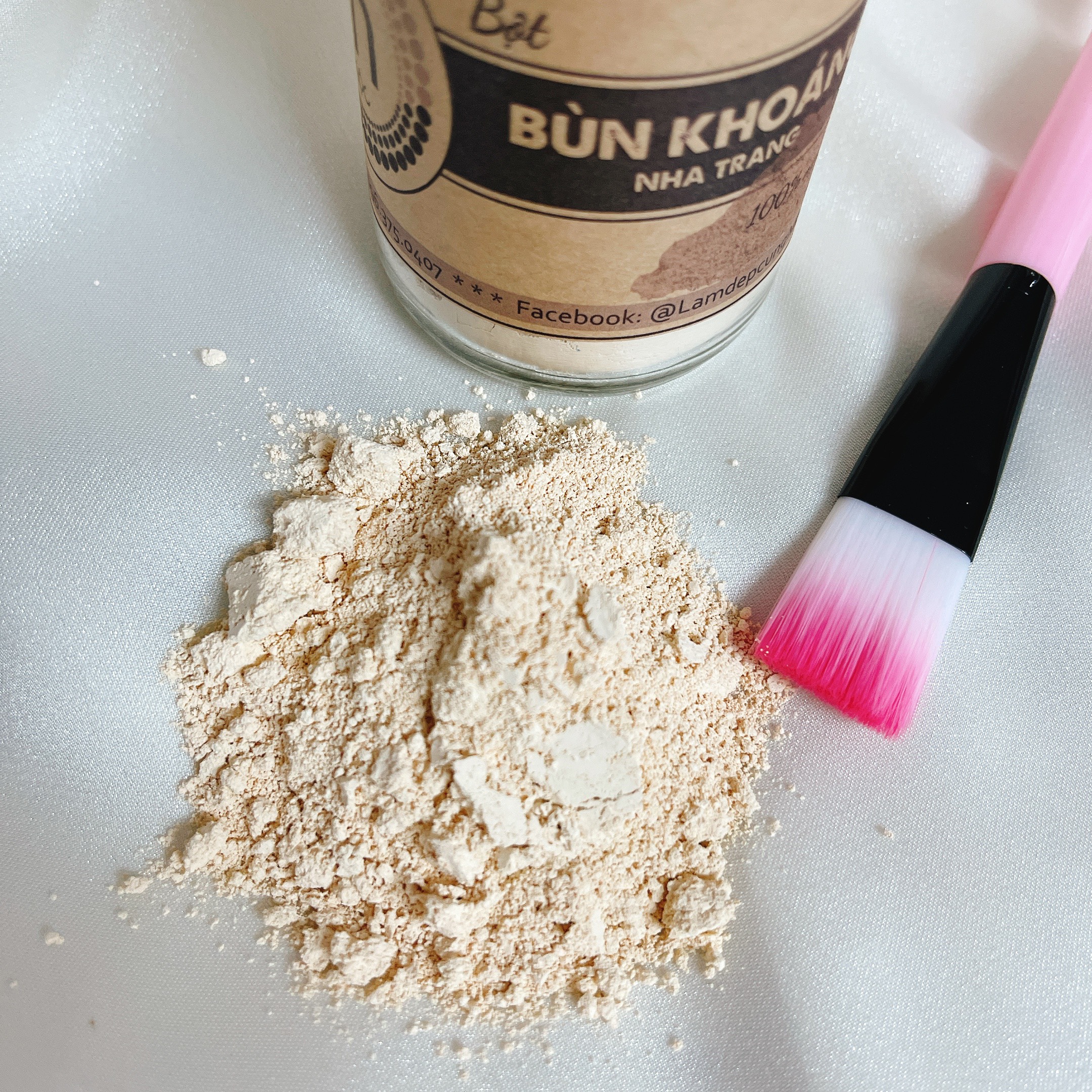 [HCM]Bột bùn khoáng handmade tắm trắng & mịn da (50gr~100Gr)