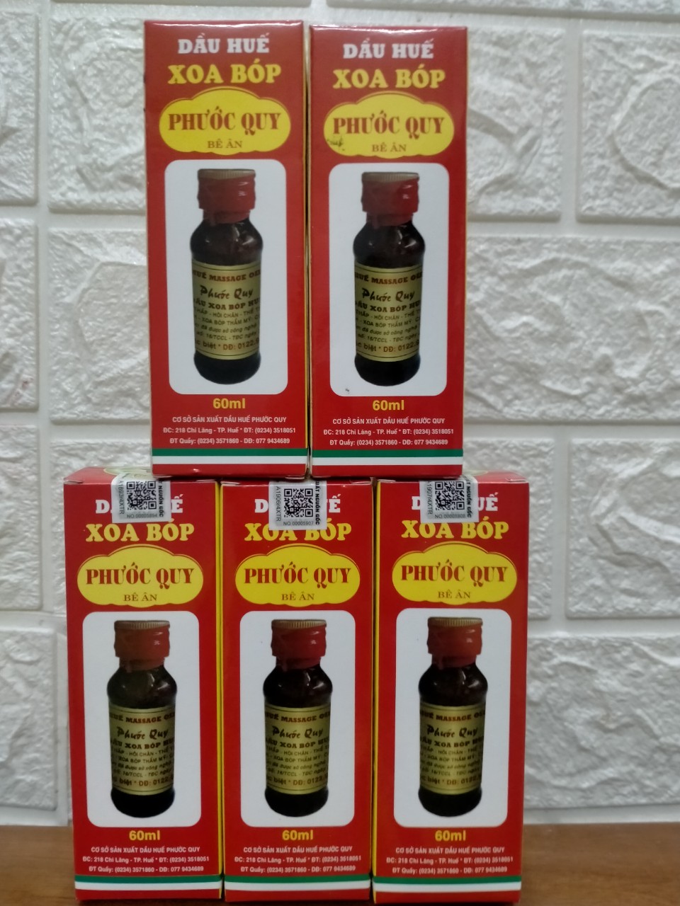 2 Dầu xoa bóp massage Huế Phước Quy ( chính hãng 2 chai x 60ml , loại có hộp )