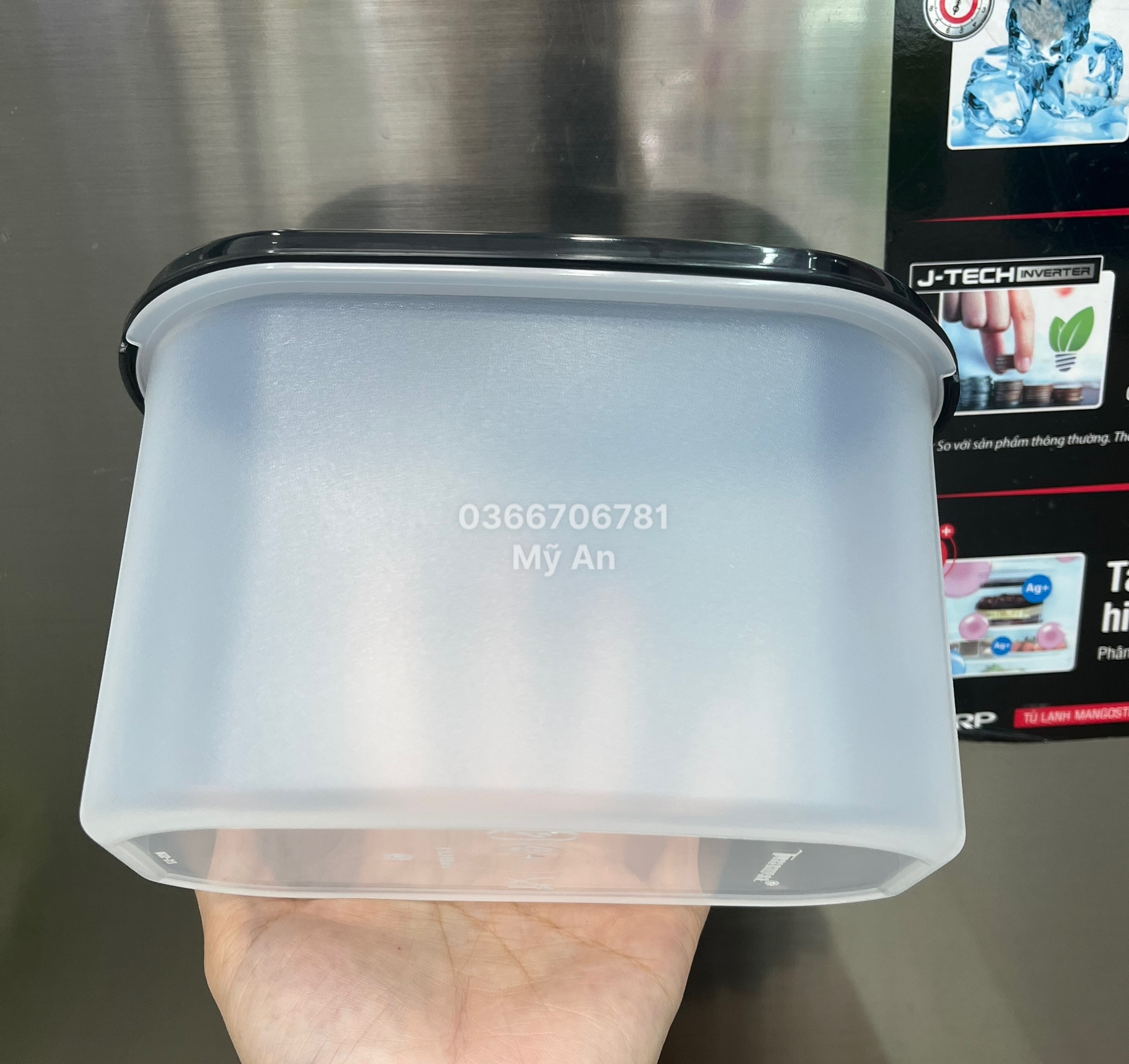 Hộp trữ khô kệ bếp Modular Mate Oval 1.1L (nắp đen)
