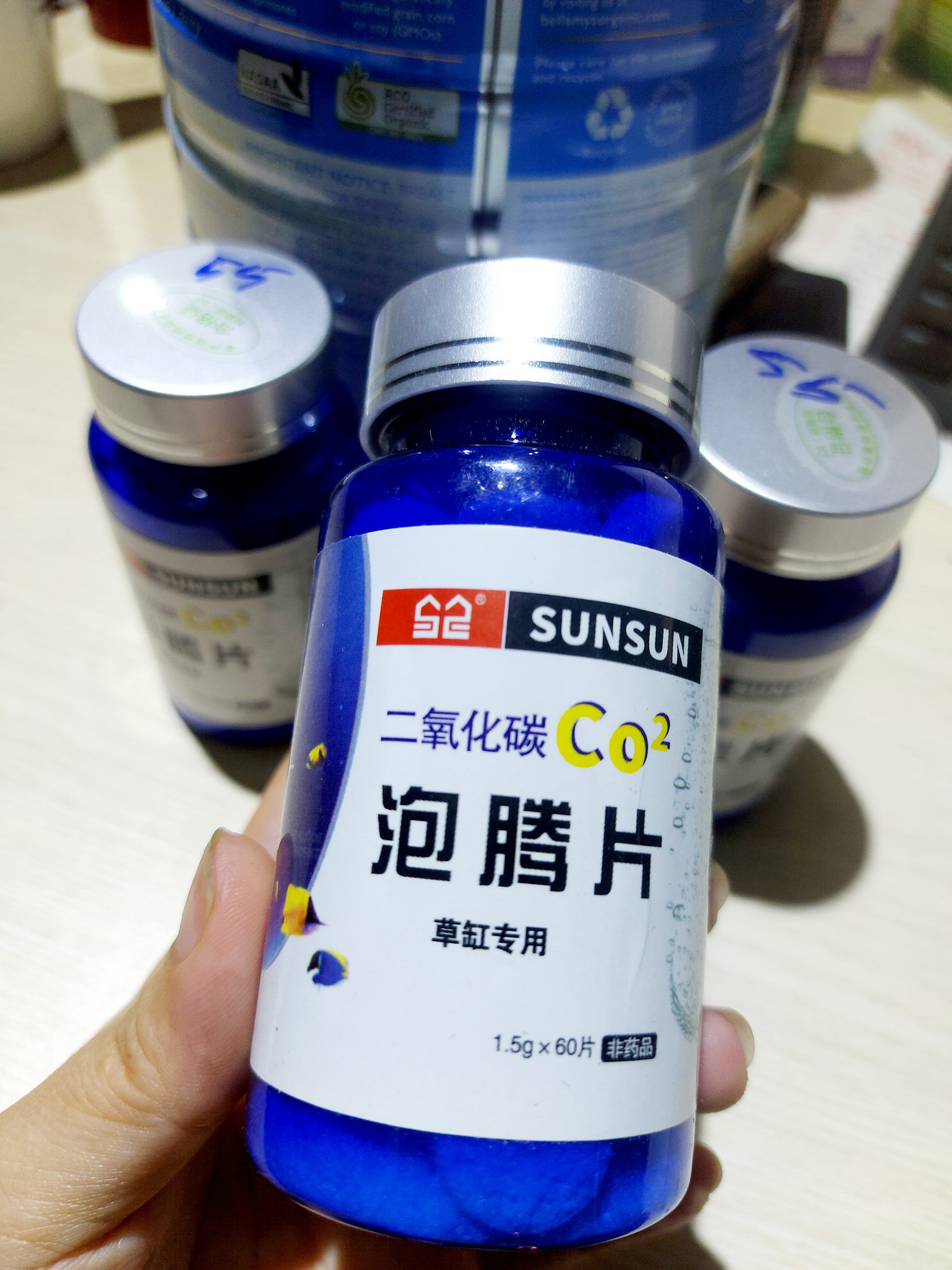 Viên Sủi CO2 Sunsun Giúp Cây Phát Triển Tốt, Lên Màu Đẹp - cung cấp co2 cho bể thủy sinh nhanh chóng hiệu