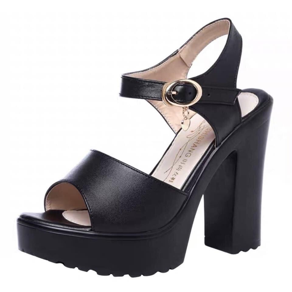 GIÀY SANDAL QUAI BẢN M04