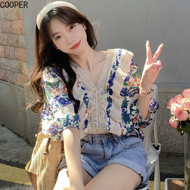 Korean Style V-neck Floral Blouse Women Loose Lace Summer Fashion Retro Shirt Top