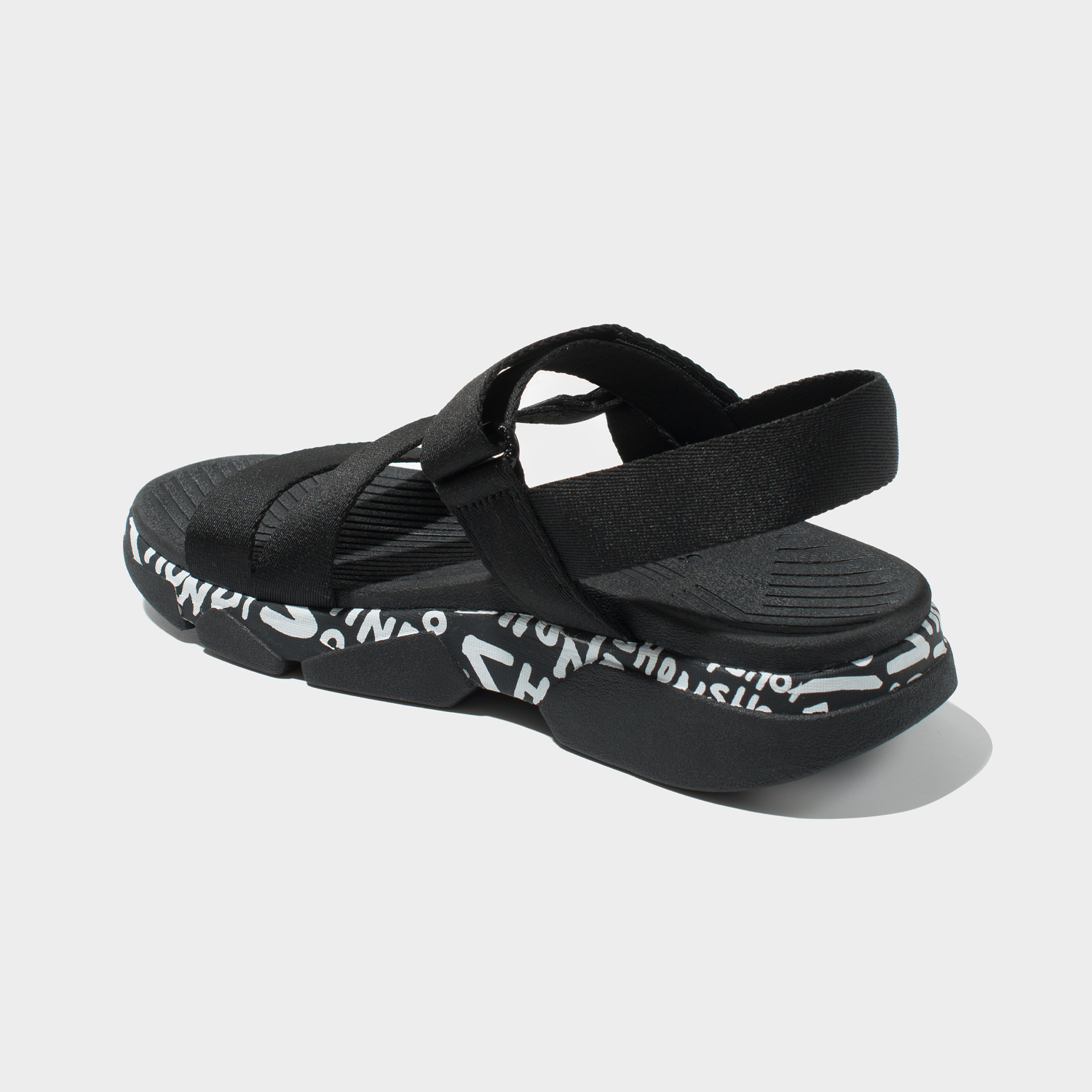Giày Sandal SHONDO F7T1019: Giày Sandal SHONDO F7T1019 mang đến cho bạn cảm giác tiện lợi, thoải mái và phong cách trong mùa hè này. Với thiết kế đẹp mắt, chất liệu nhẹ nhàng và đường kim mũi chỉ tỉ mỉ, giày sandal này đã chinh phục hearts ngay từ cái nhìn đầu tiên. Sẵn sàng khám phá thế giới mùa hè với giày sandal thời thượng này!