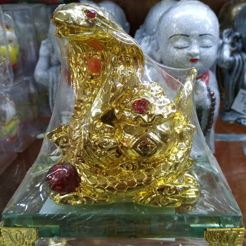 Tượng Rắn Phong Thủy