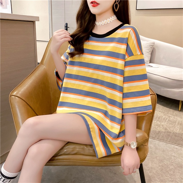 Áo thun cổ tròn sắc cầu vòng TT017