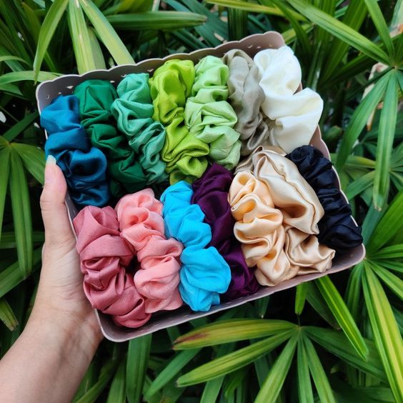 Dây cột tóc vải scrunchies lụa cao cấp màu tím - violet, nhiều size